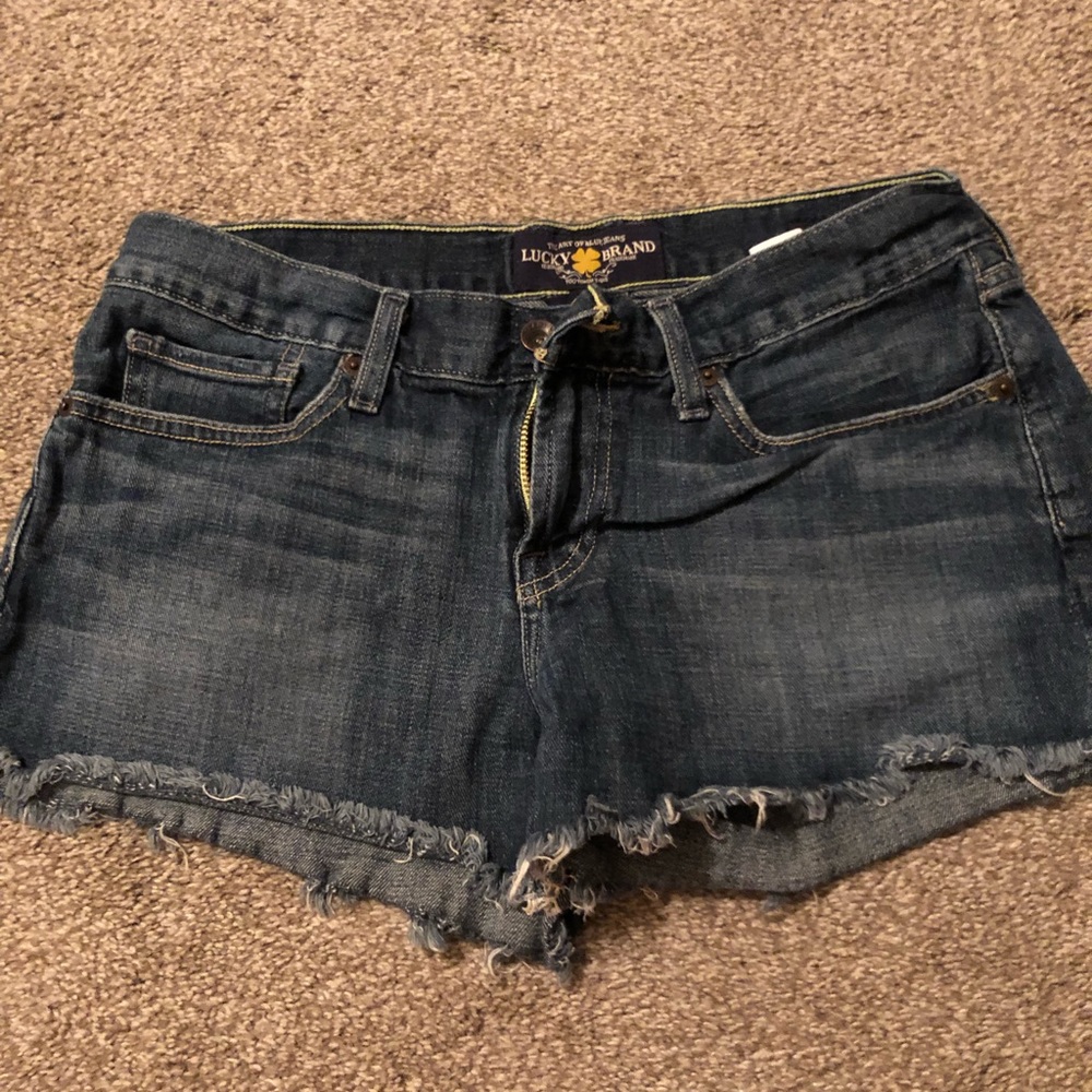 Lucky Brand Riley short size 4/27